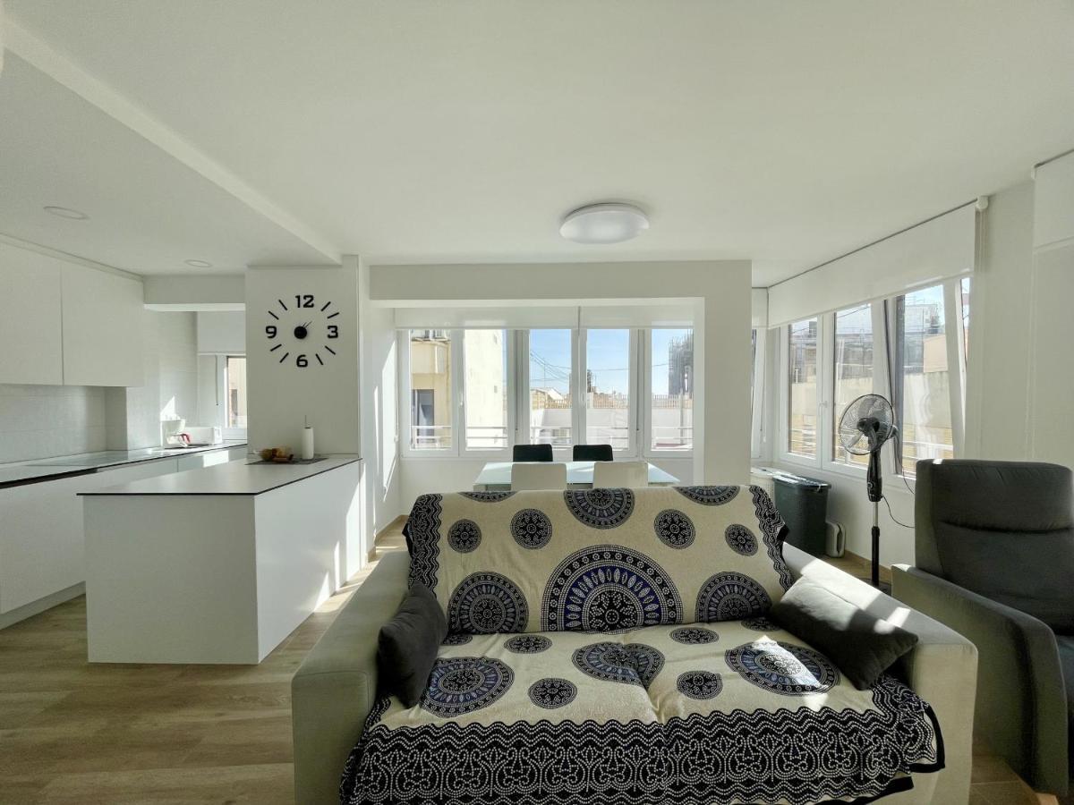 Luxury Center Apartment Benidorm Bagian luar foto
