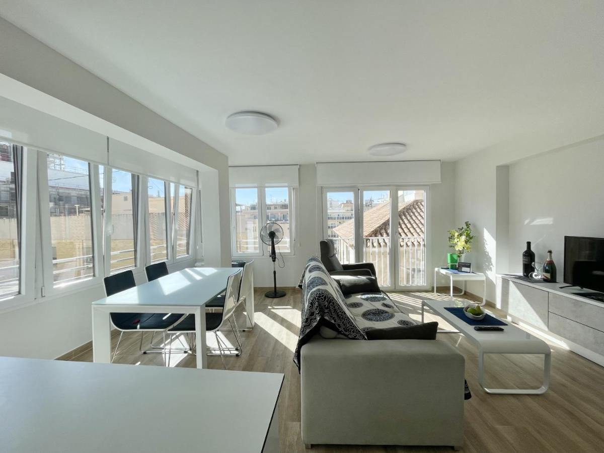 Luxury Center Apartment Benidorm Bagian luar foto