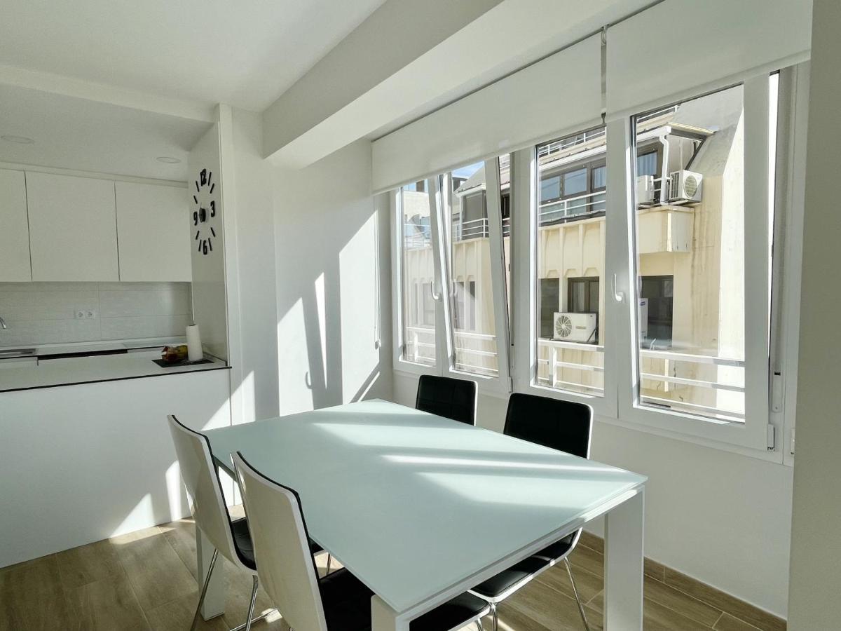 Luxury Center Apartment Benidorm Bagian luar foto