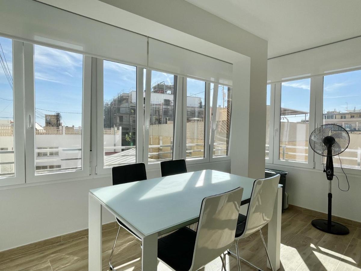 Luxury Center Apartment Benidorm Bagian luar foto