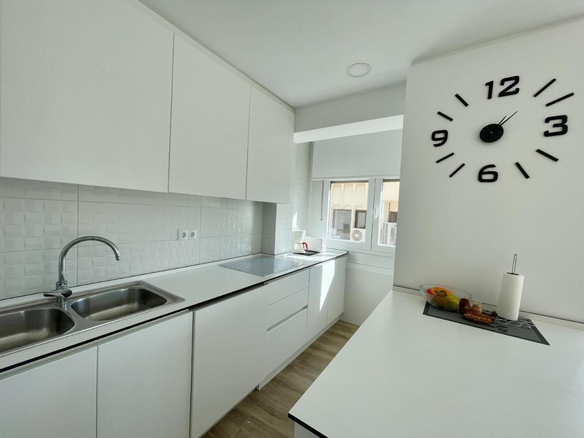 Luxury Center Apartment Benidorm Bagian luar foto