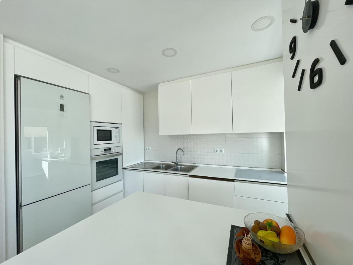 Luxury Center Apartment Benidorm Bagian luar foto